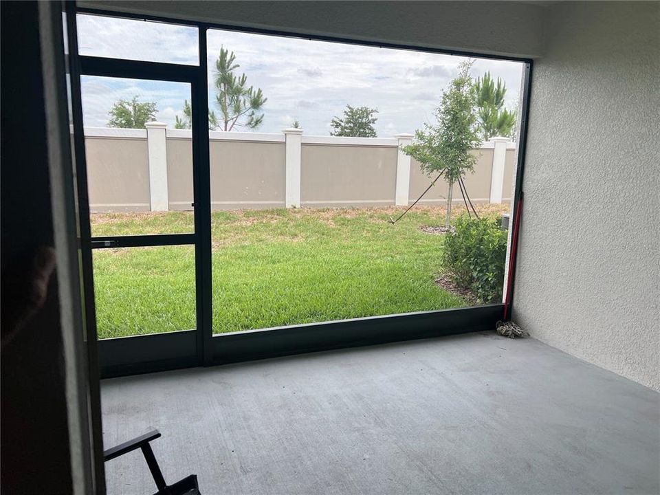 For Sale: $269,900 (2 beds, 2 baths, 1405 Square Feet)