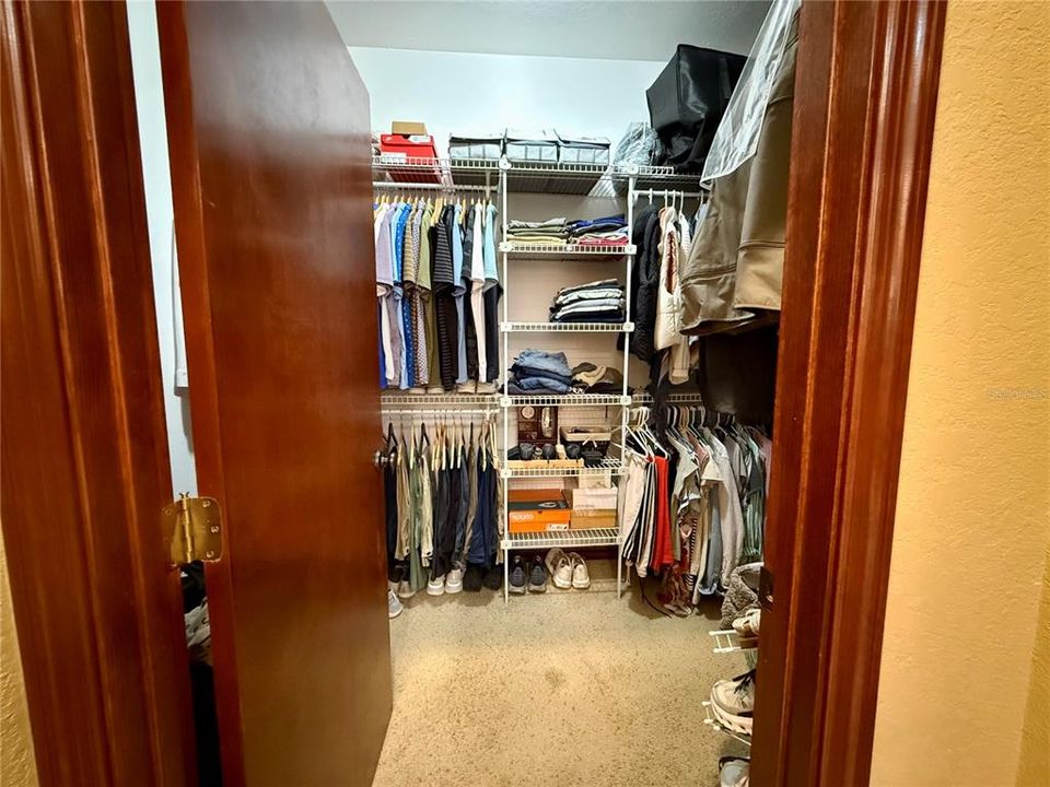 For Sale: $449,900 (3 beds, 2 baths, 2343 Square Feet)