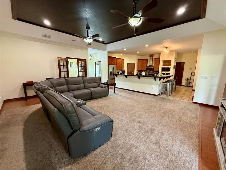 For Sale: $449,900 (3 beds, 2 baths, 2343 Square Feet)