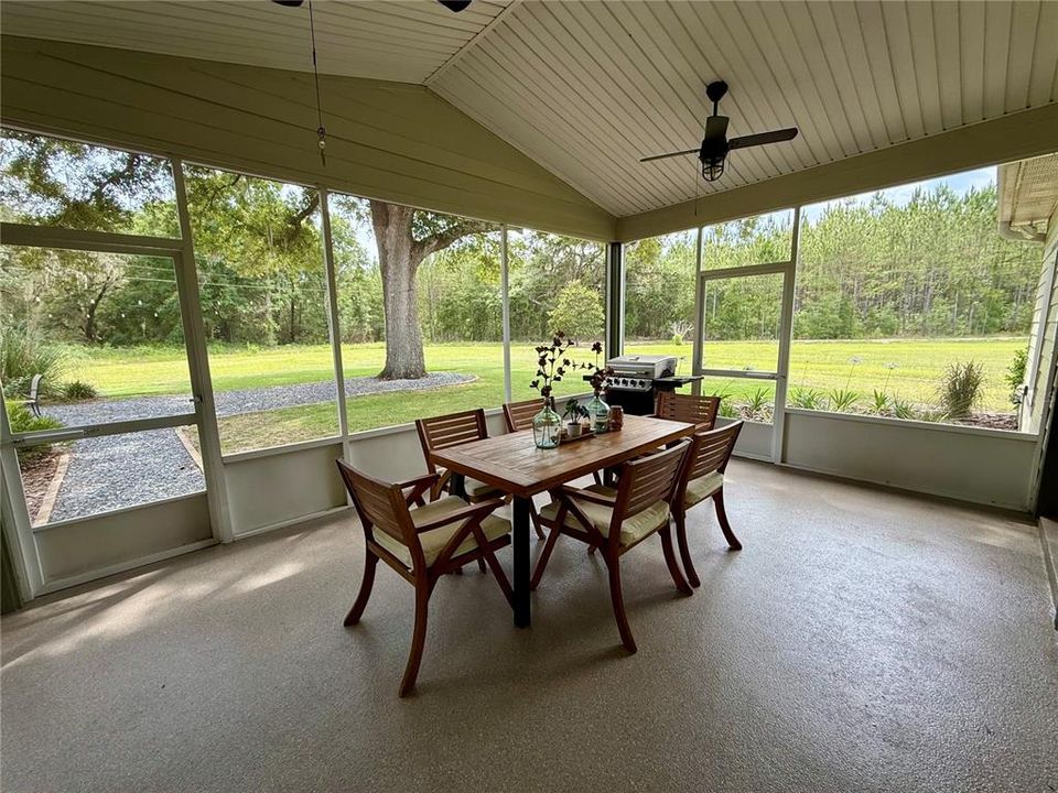 For Sale: $449,900 (3 beds, 2 baths, 2343 Square Feet)
