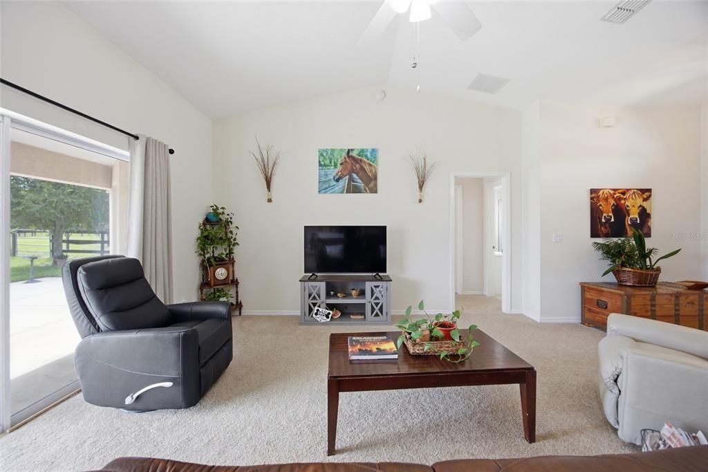 For Sale: $749,000 (3 beds, 2 baths, 1781 Square Feet)
