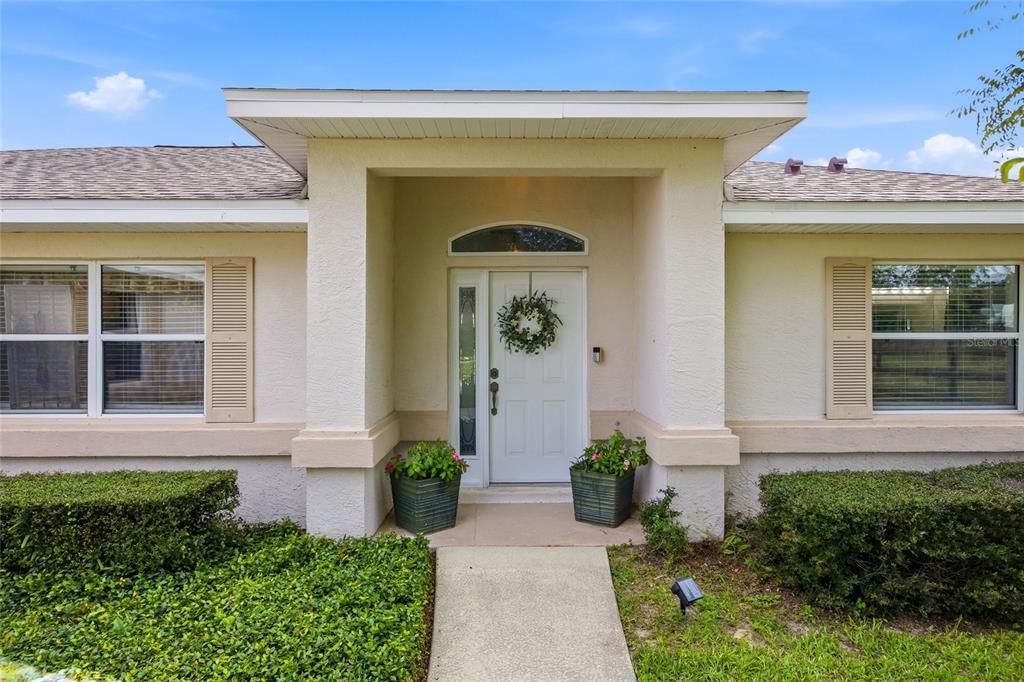 For Sale: $749,000 (3 beds, 2 baths, 1781 Square Feet)