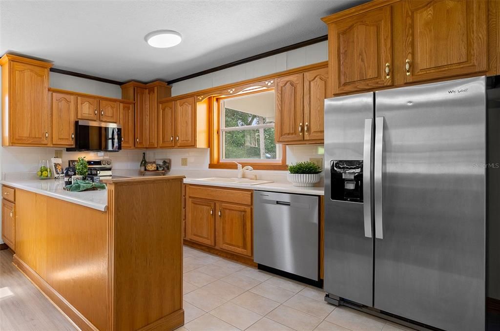 For Sale: $359,000 (3 beds, 2 baths, 1846 Square Feet)