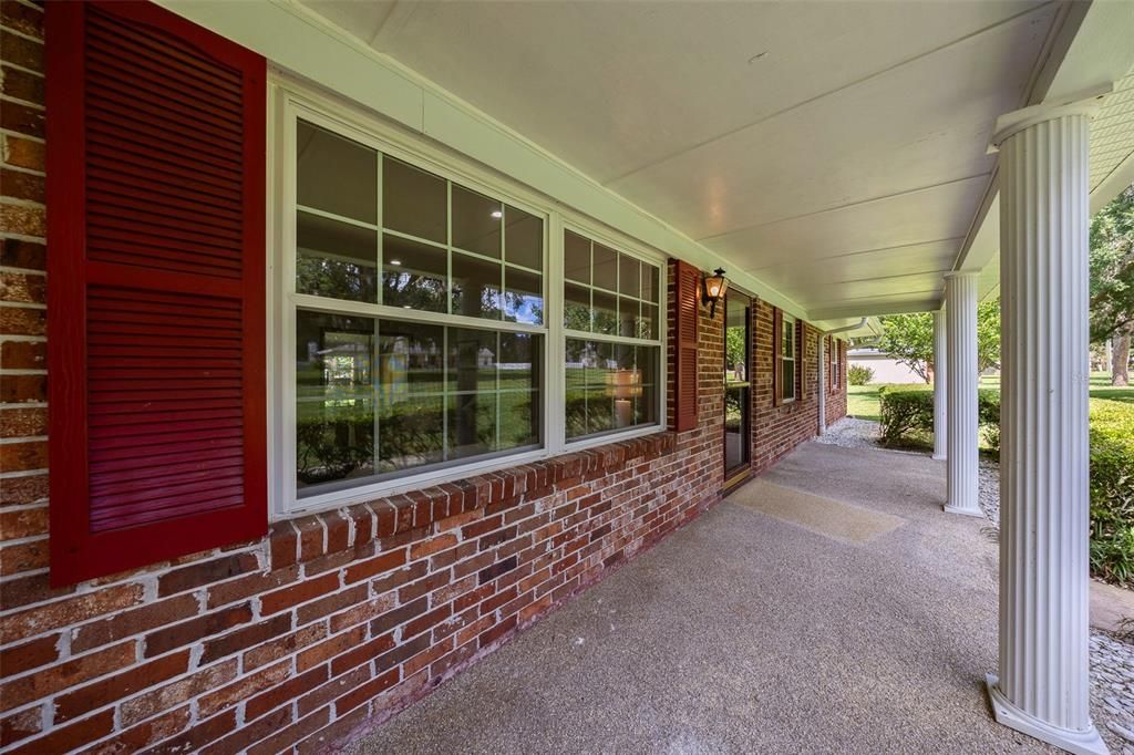 For Sale: $359,000 (3 beds, 2 baths, 1846 Square Feet)