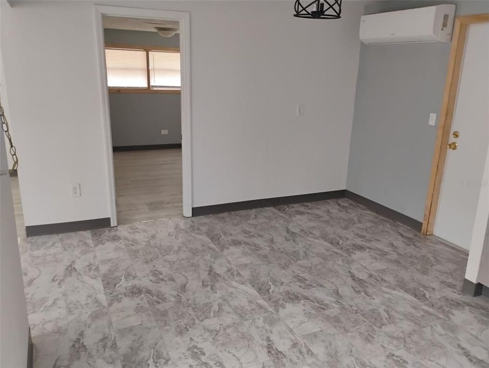 For Sale: $148,500 (3 beds, 2 baths, 850 Square Feet)