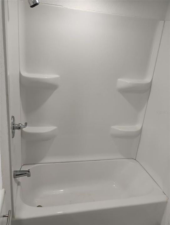For Sale: $148,500 (3 beds, 2 baths, 850 Square Feet)