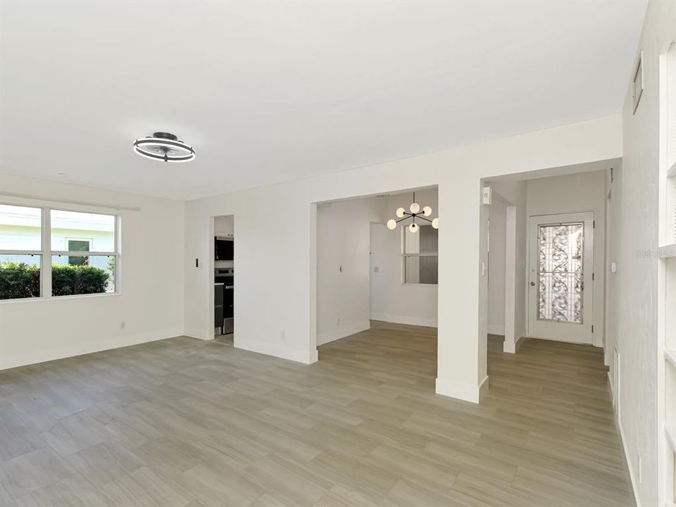 En Venta: $419,900 (2 camas, 2 baños, 1238 Pies cuadrados)