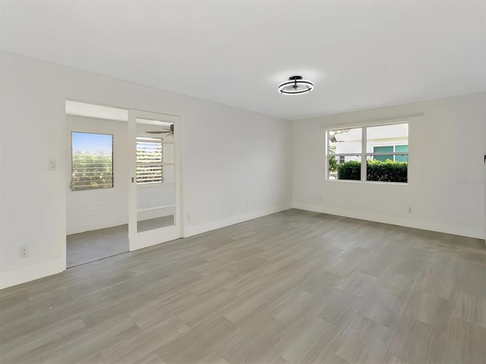 En Venta: $419,900 (2 camas, 2 baños, 1238 Pies cuadrados)