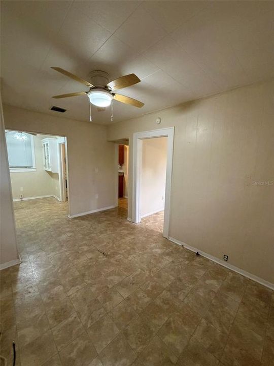 For Rent: $1,500 (1 beds, 1 baths, 600 Square Feet)