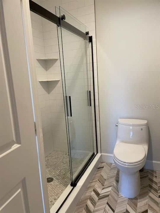 Activo con contrato: $4,120 (3 camas, 2 baños, 1528 Pies cuadrados)