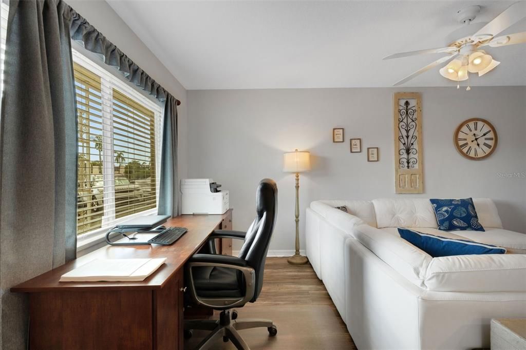 For Sale: $174,900 (2 beds, 2 baths, 880 Square Feet)