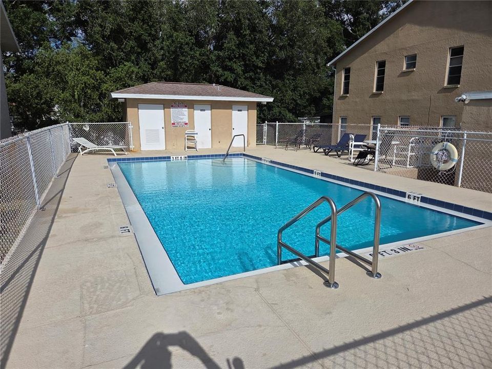 For Sale: $174,900 (2 beds, 2 baths, 880 Square Feet)