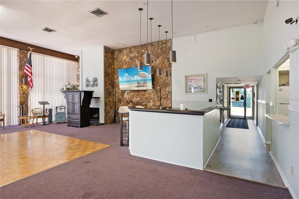For Sale: $189,000 (2 beds, 2 baths, 1257 Square Feet)