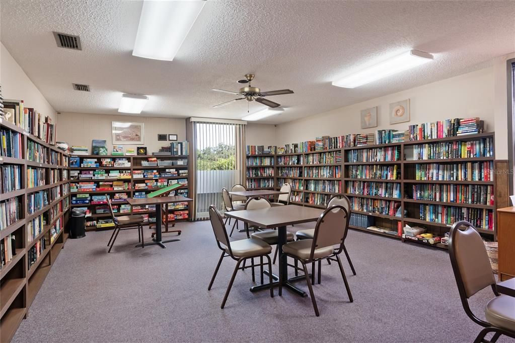 For Sale: $189,000 (2 beds, 2 baths, 1257 Square Feet)