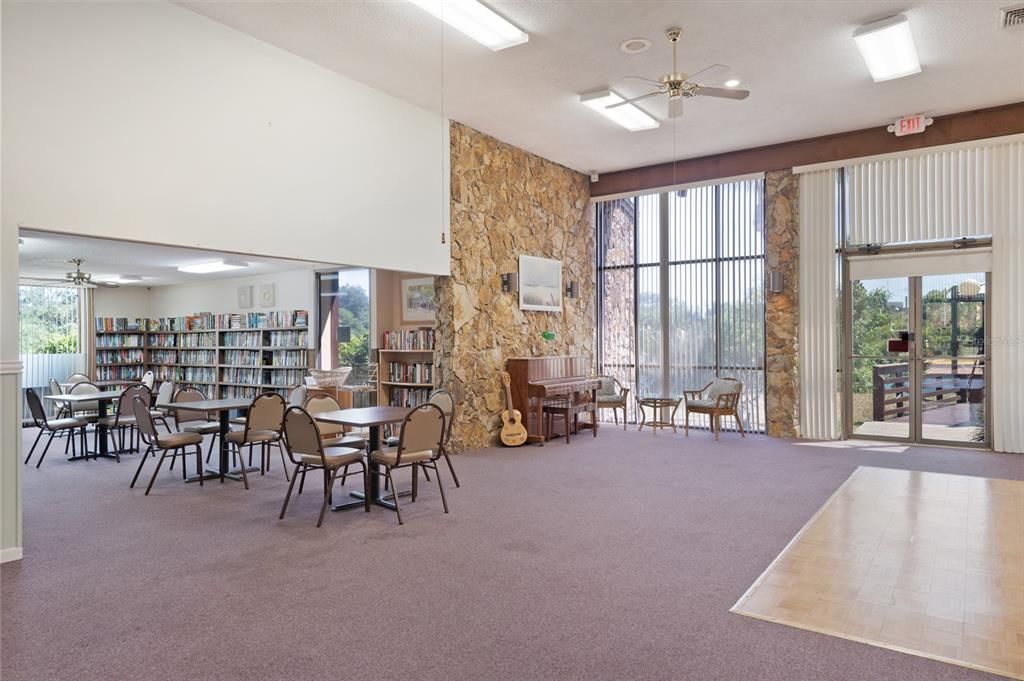For Sale: $189,000 (2 beds, 2 baths, 1257 Square Feet)