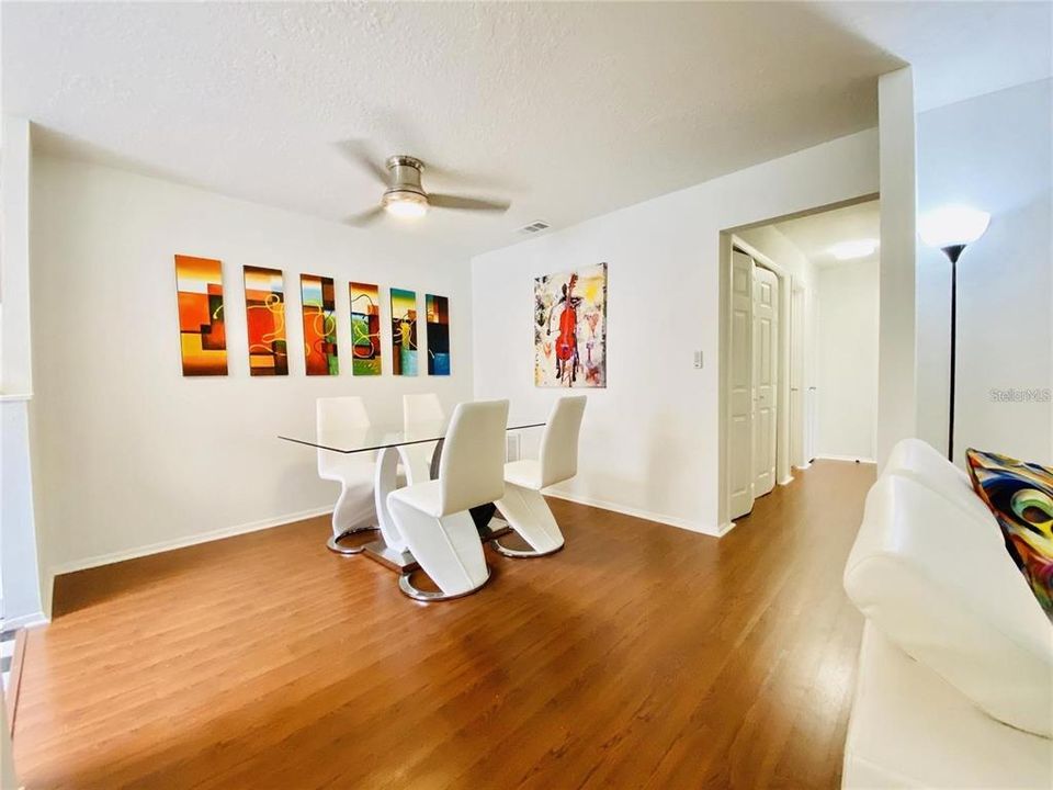 For Sale: $229,000 (2 beds, 2 baths, 1080 Square Feet)