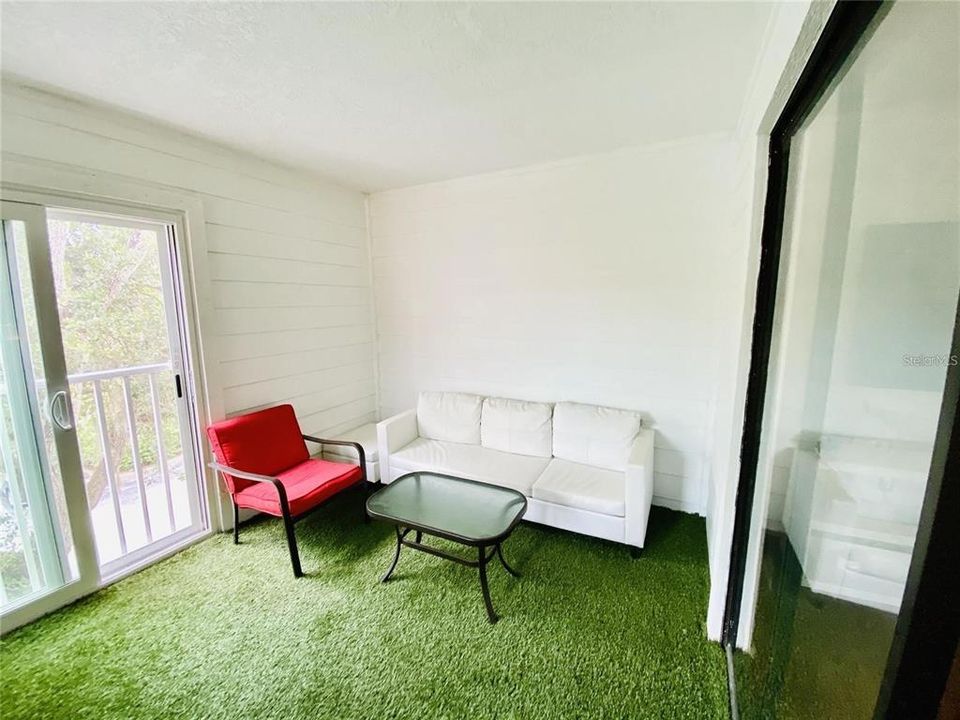 For Sale: $229,000 (2 beds, 2 baths, 1080 Square Feet)