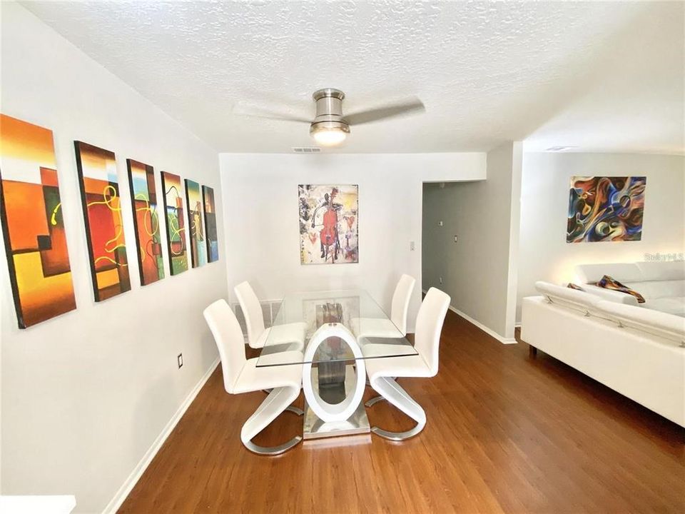 For Sale: $229,000 (2 beds, 2 baths, 1080 Square Feet)