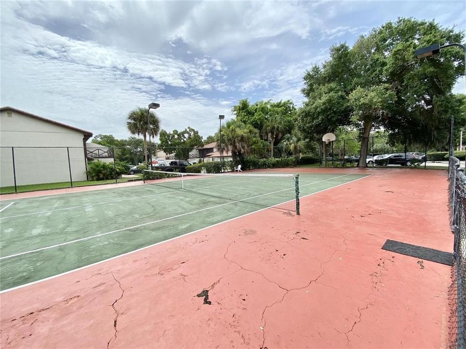 For Sale: $185,000 (2 beds, 2 baths, 1080 Square Feet)
