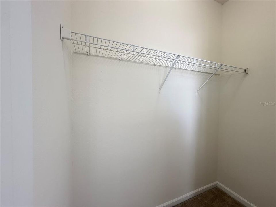 For Rent: $1,700 (1 beds, 1 baths, 967 Square Feet)