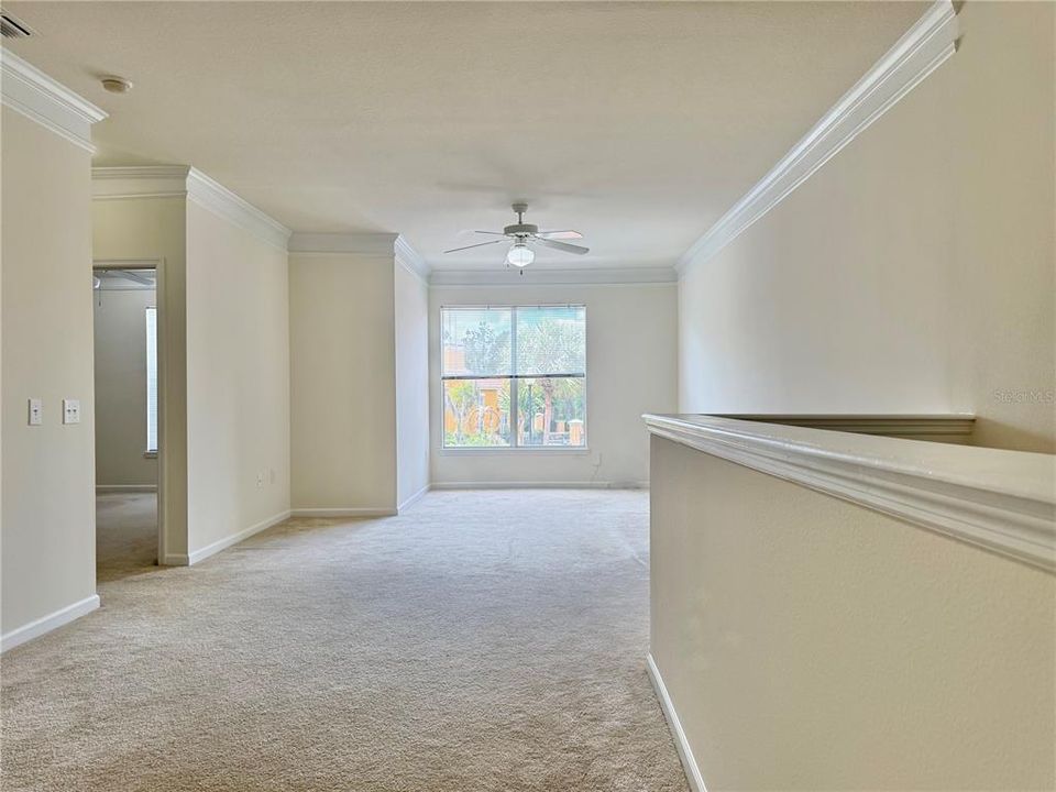 For Rent: $1,700 (1 beds, 1 baths, 967 Square Feet)