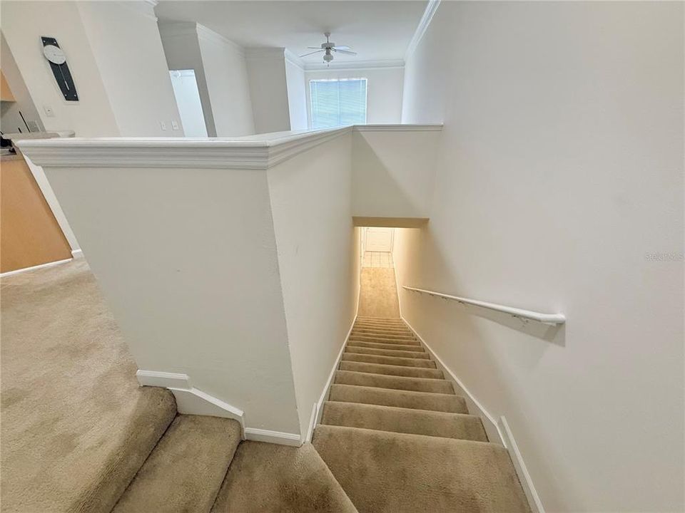 For Rent: $1,700 (1 beds, 1 baths, 967 Square Feet)