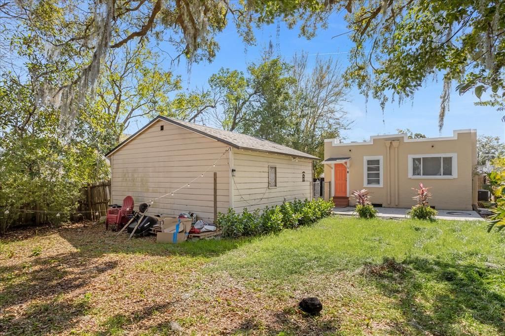 For Rent: $1,995 (3 beds, 1 baths, 1194 Square Feet)