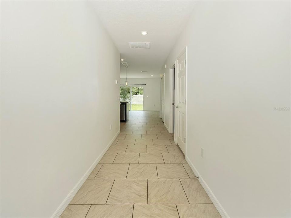 For Sale: $359,900 (3 beds, 2 baths, 1712 Square Feet)