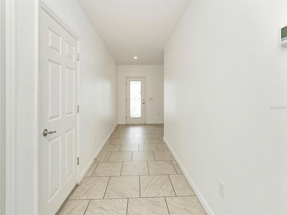 For Sale: $359,900 (3 beds, 2 baths, 1712 Square Feet)