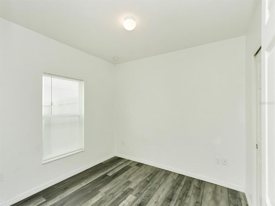 For Sale: $359,900 (3 beds, 2 baths, 1712 Square Feet)