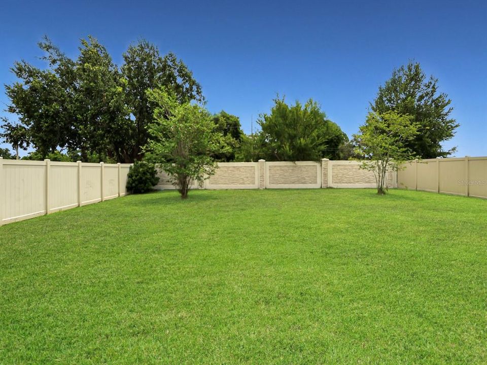 For Sale: $359,900 (3 beds, 2 baths, 1712 Square Feet)