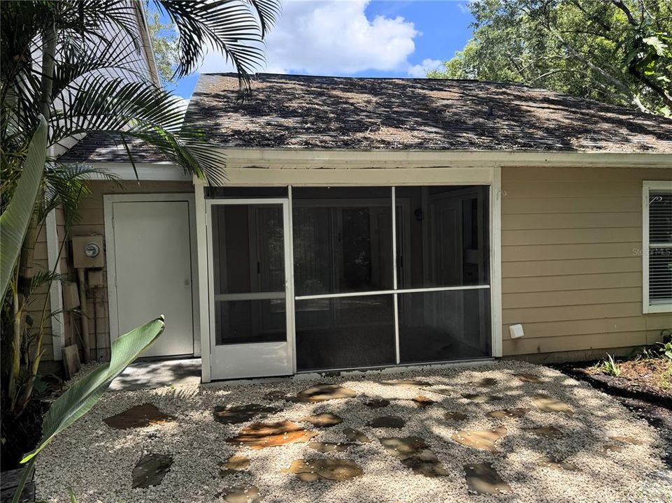 For Sale: $260,000 (2 beds, 2 baths, 1129 Square Feet)