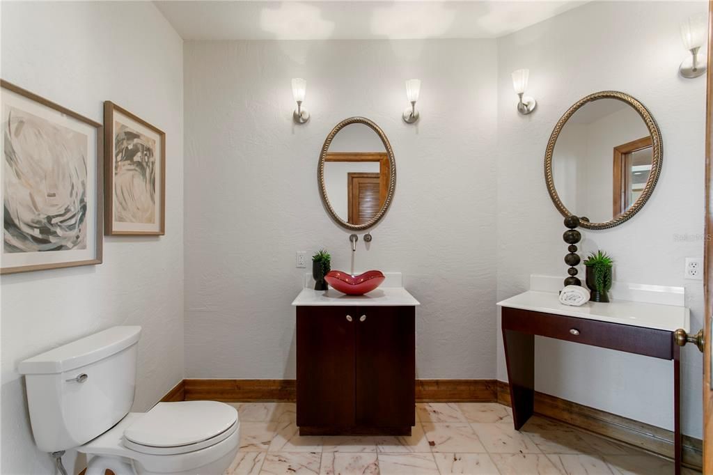 For Sale: $4,500,000 (3 beds, 2 baths, 5100 Square Feet)