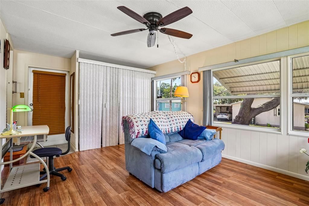 For Sale: $175,000 (2 beds, 2 baths, 1428 Square Feet)