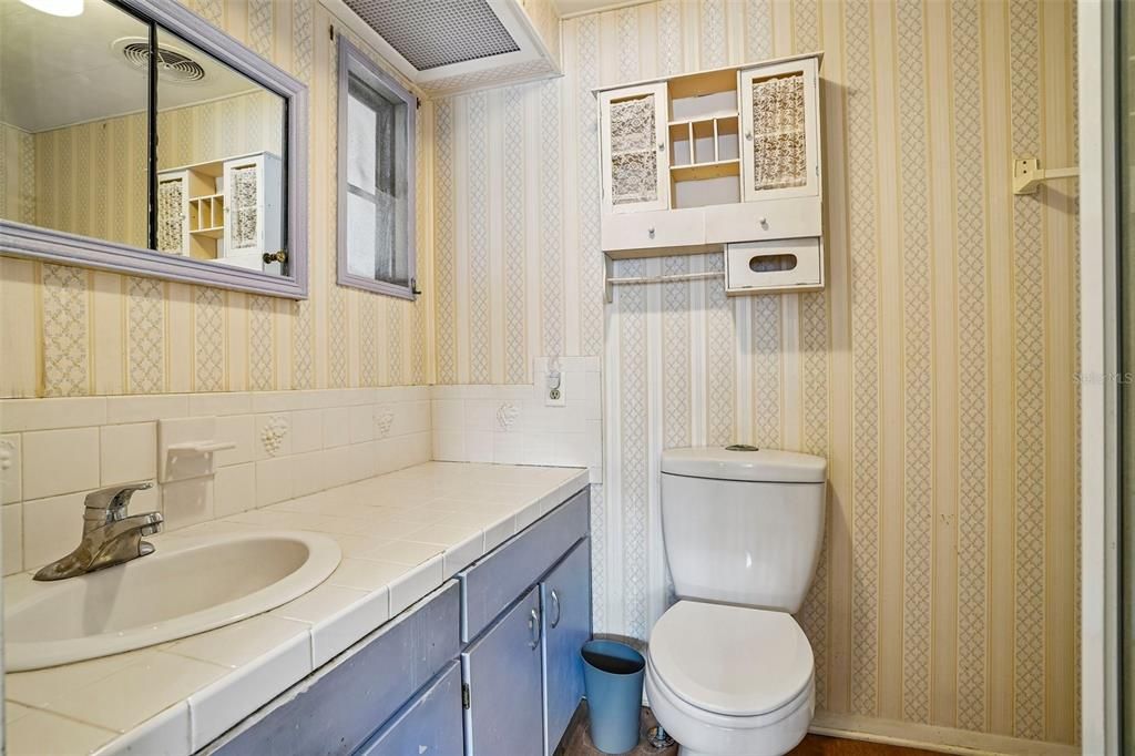 For Sale: $175,000 (2 beds, 2 baths, 1428 Square Feet)