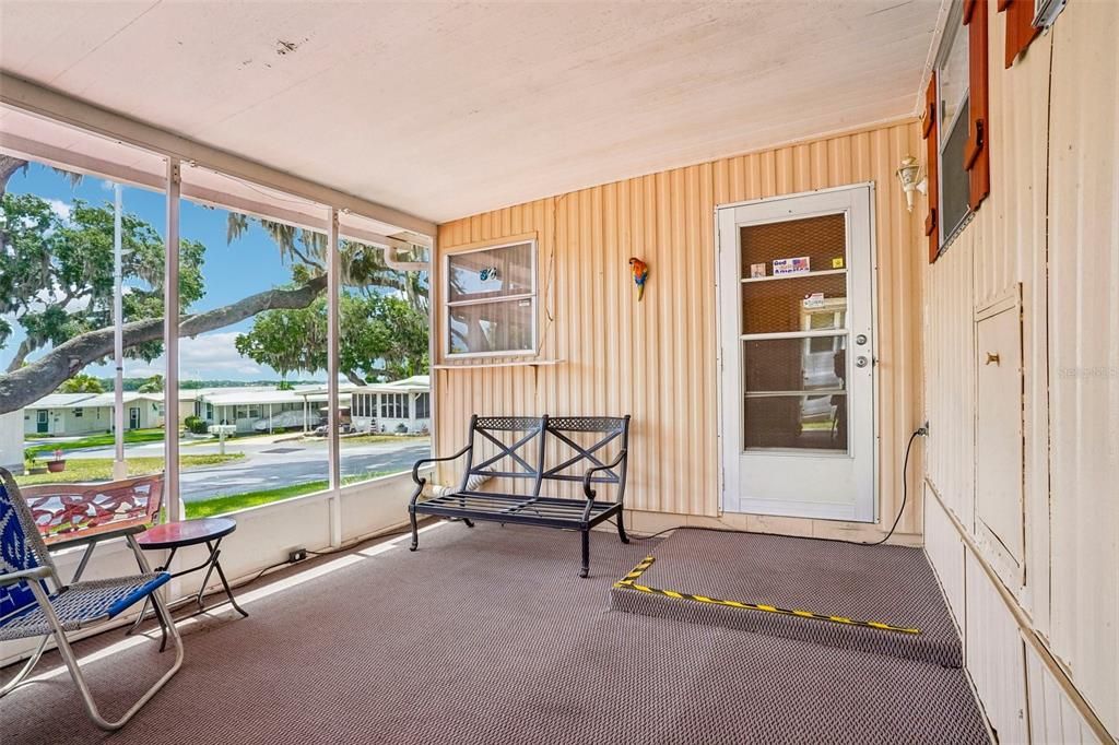 For Sale: $175,000 (2 beds, 2 baths, 1428 Square Feet)