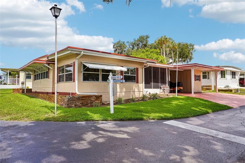 For Sale: $175,000 (2 beds, 2 baths, 1428 Square Feet)