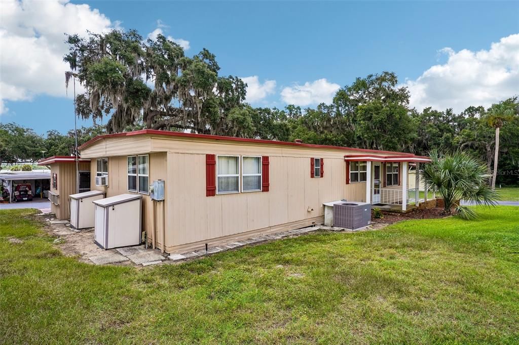For Sale: $175,000 (2 beds, 2 baths, 1428 Square Feet)