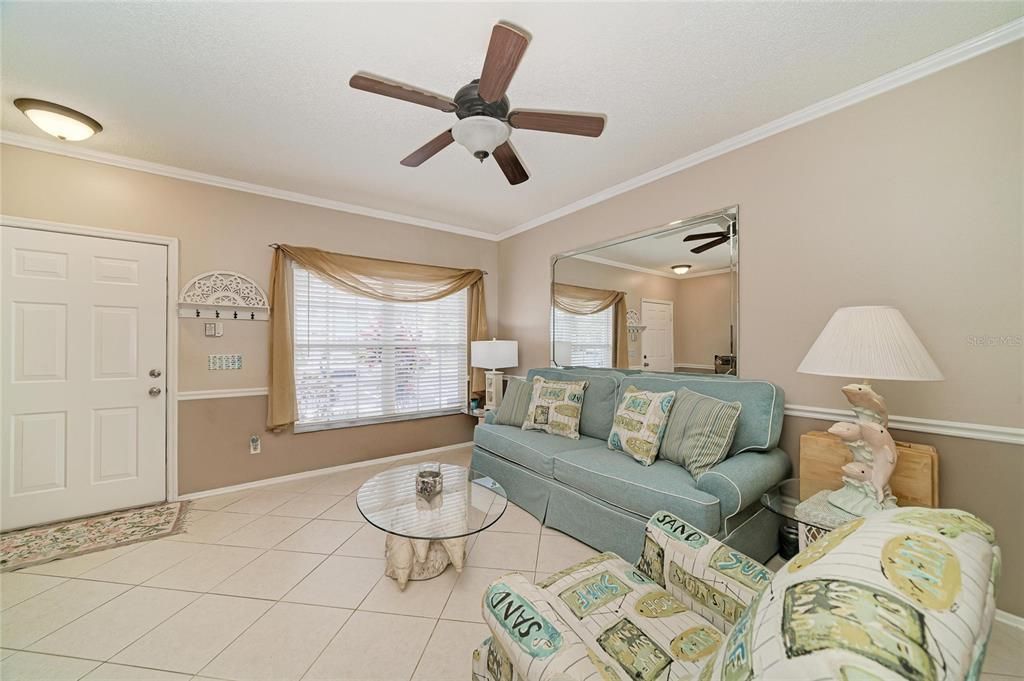 For Sale: $245,000 (2 beds, 2 baths, 1080 Square Feet)