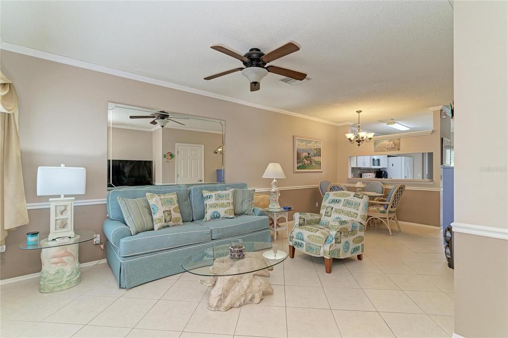 For Sale: $245,000 (2 beds, 2 baths, 1080 Square Feet)