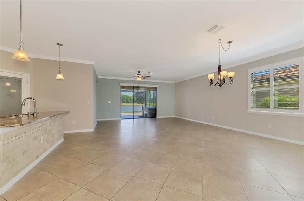For Sale: $509,900 (3 beds, 3 baths, 2035 Square Feet)