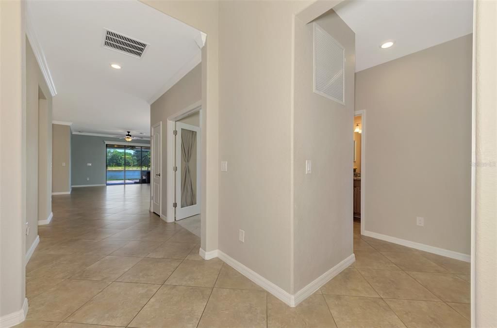 For Sale: $509,900 (3 beds, 3 baths, 2035 Square Feet)