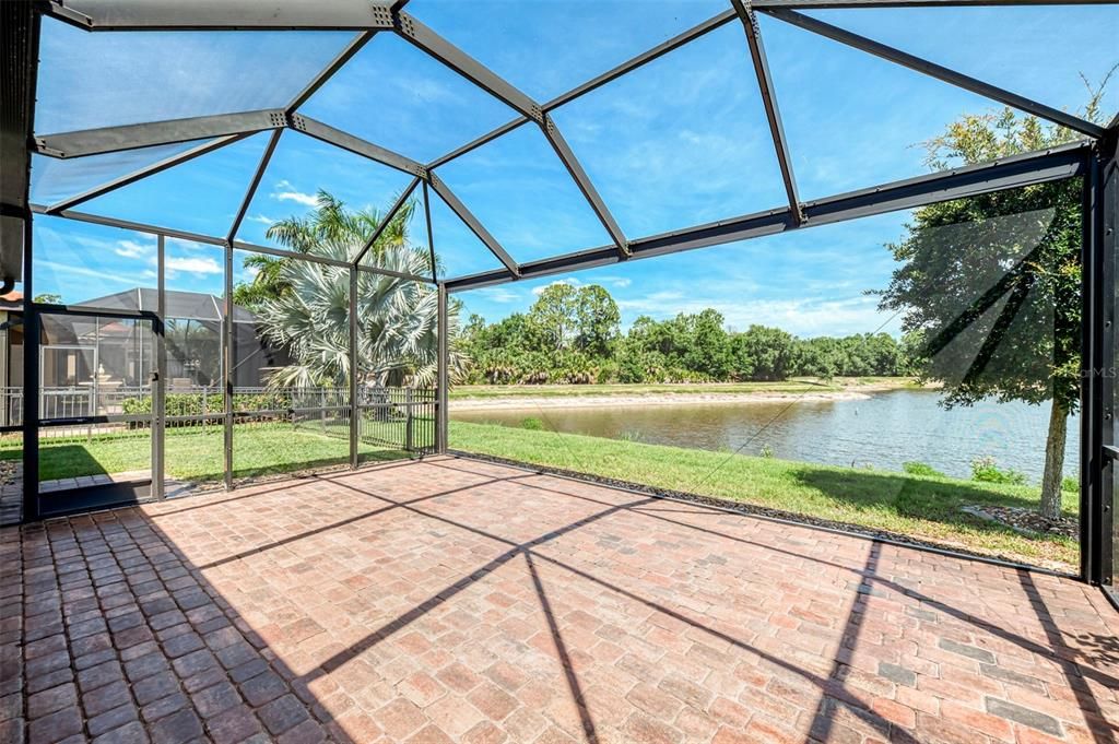 For Sale: $509,900 (3 beds, 3 baths, 2035 Square Feet)