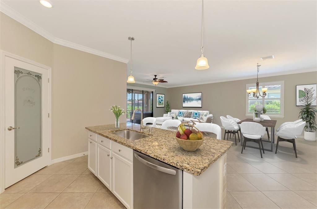 For Sale: $509,900 (3 beds, 3 baths, 2035 Square Feet)