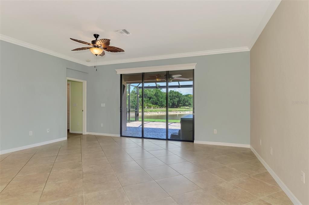For Sale: $509,900 (3 beds, 3 baths, 2035 Square Feet)