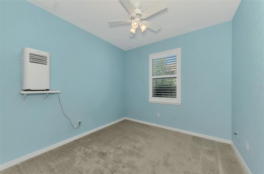 For Sale: $509,900 (3 beds, 3 baths, 2035 Square Feet)