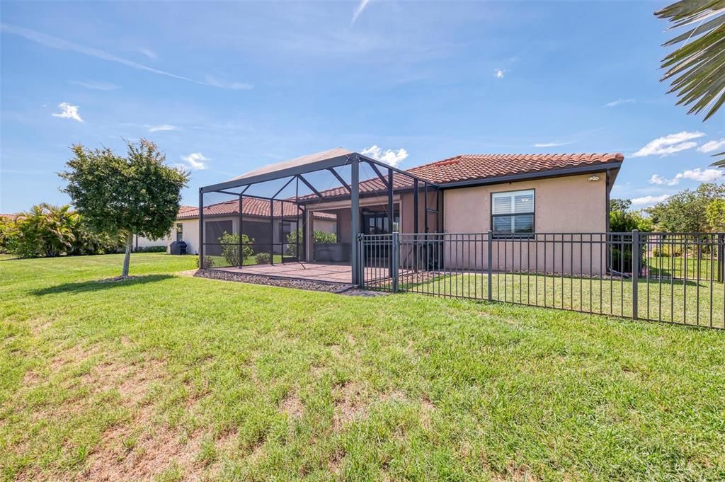 For Sale: $509,900 (3 beds, 3 baths, 2035 Square Feet)