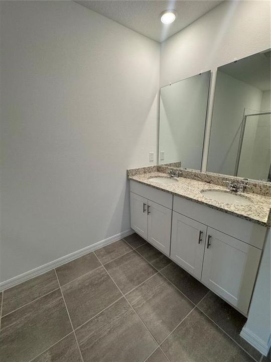 For Rent: $2,200 (3 beds, 2 baths, 1680 Square Feet)
