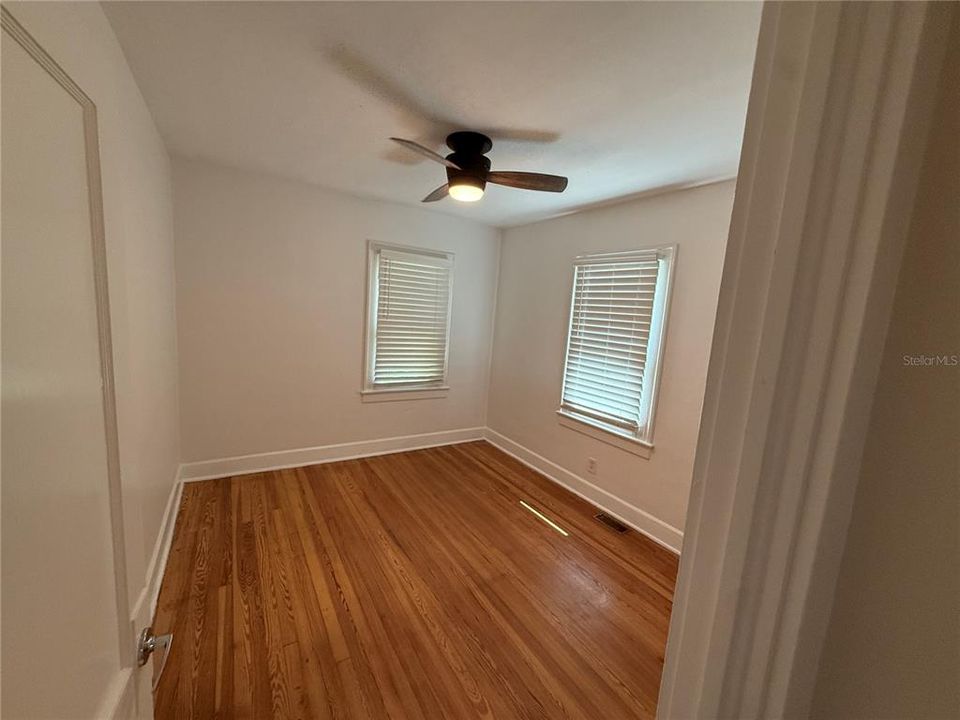 For Rent: $1,700 (2 beds, 1 baths, 795 Square Feet)
