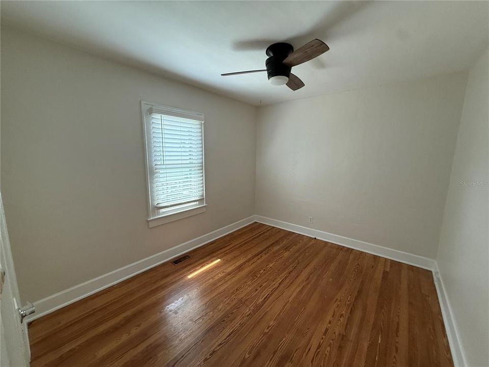 For Rent: $1,700 (2 beds, 1 baths, 795 Square Feet)